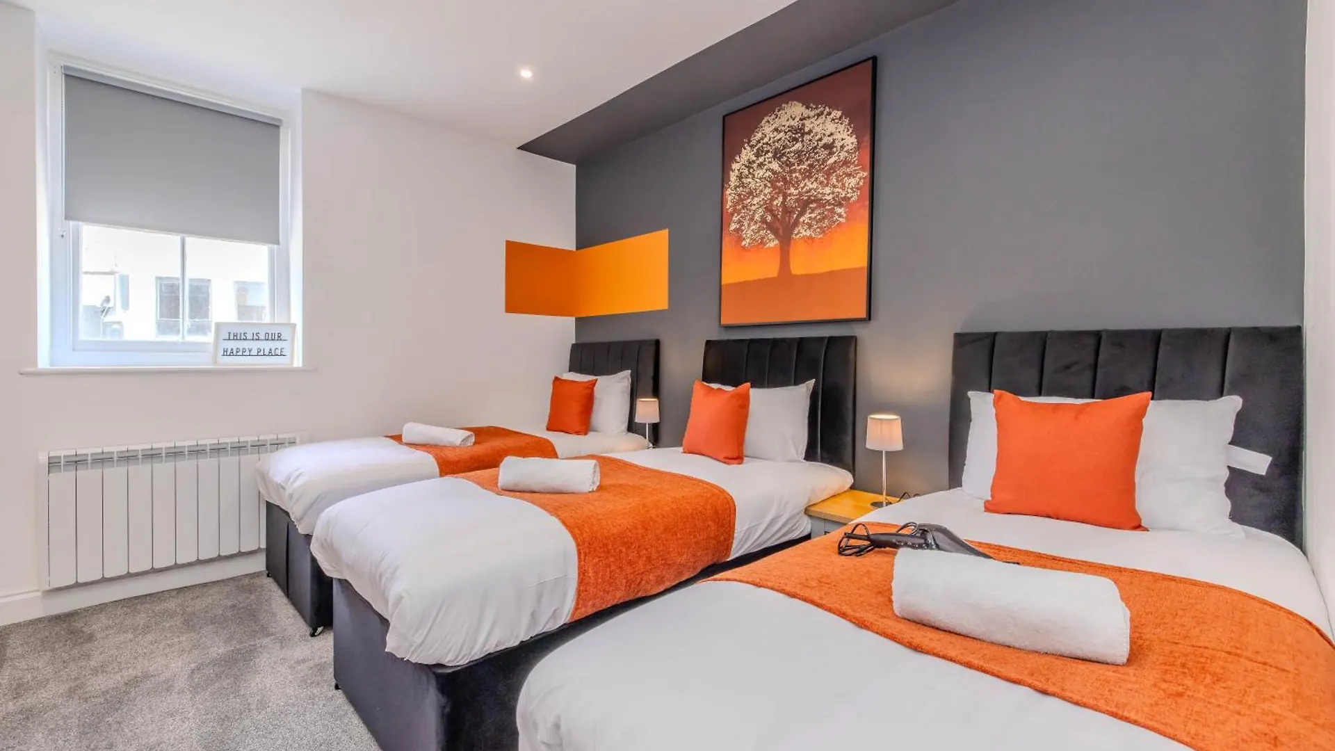 Super Central 3 Bedroom Flat Next To Brighton Beach & Shopping Center Sleep 10 Guests 아파트